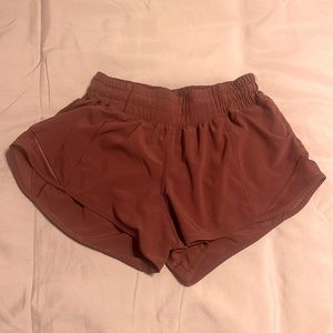 lululemon hotty hot 2.5 size 2